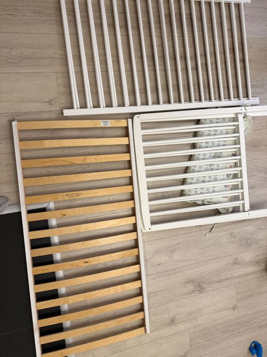 Продавам бебешка кошара