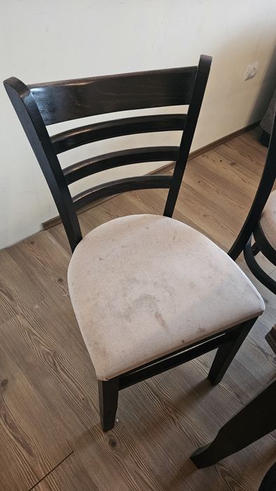 Диван, масивни маси, столове, легла, шкафове