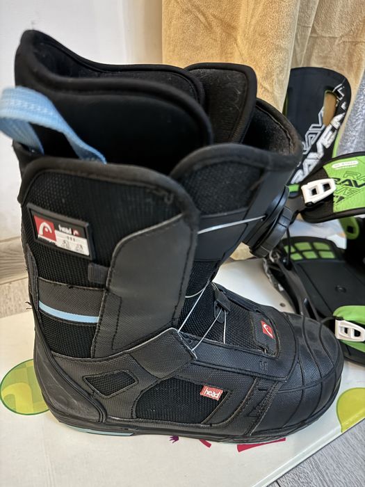Vand placa snowboard Raven si Boots