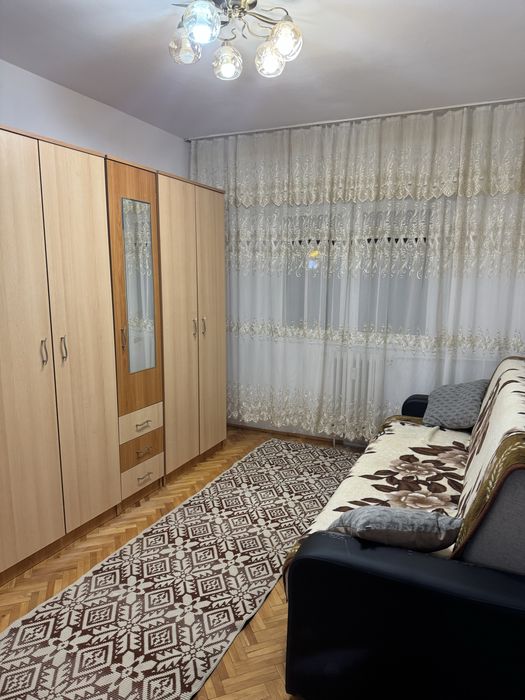 Dau in chirie aparatament 3 camere Oradea