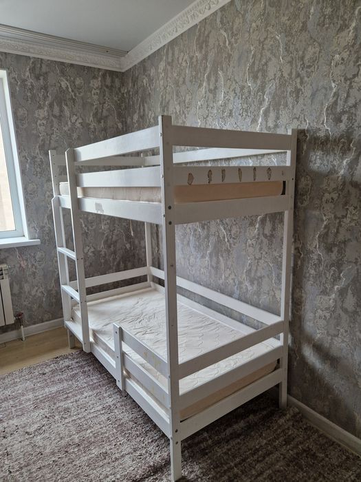 Двухъярусная кровать, в хорошем состоянии