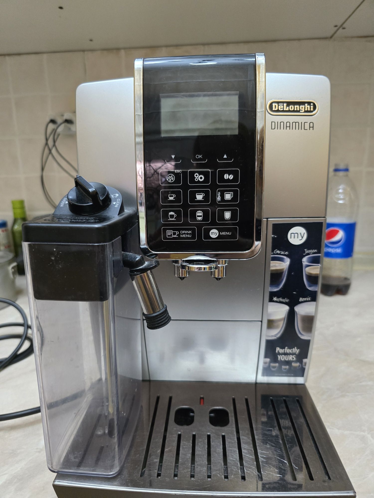 Кофемашина Delonghi