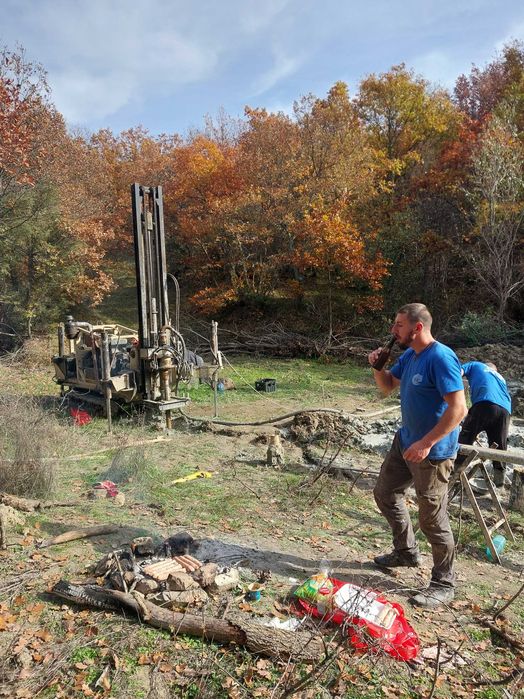 Сондажи за вода .