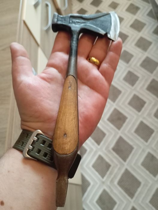 Cuțit de vânătoare Solingen+ topor mic HJ