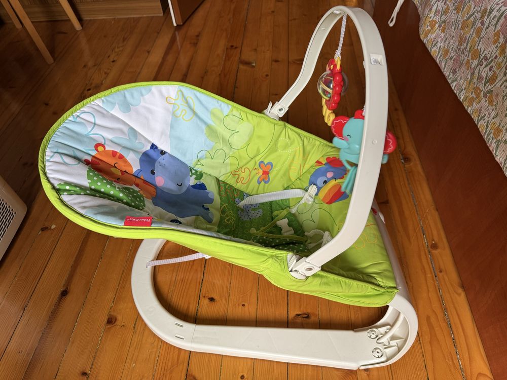 Бебешки шезлонг Fisher Price
