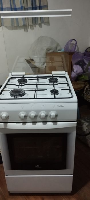 Продам газ плиту