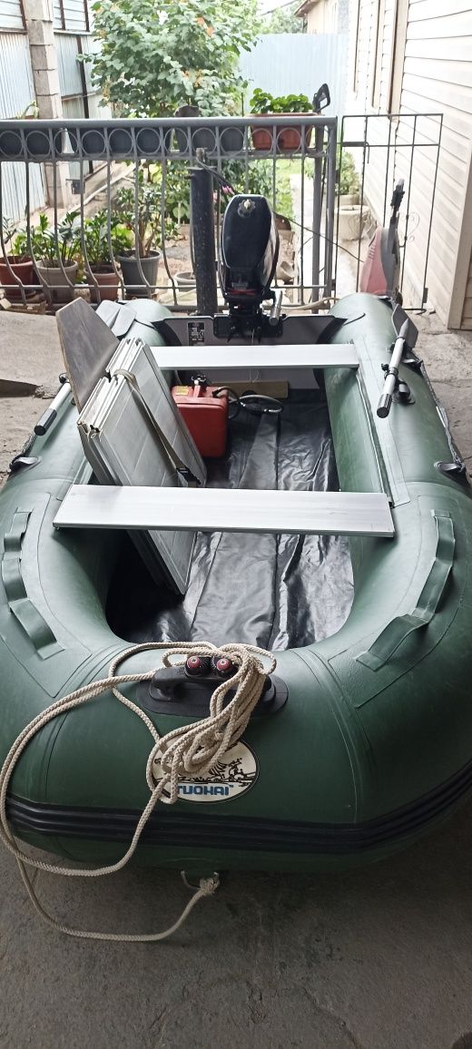 Продам ПВХ лодку