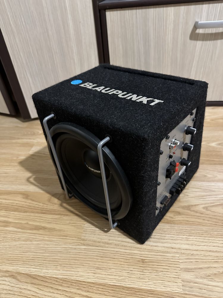 Subwoofer auto activ blaupunkt (nu are nevoie de statie)