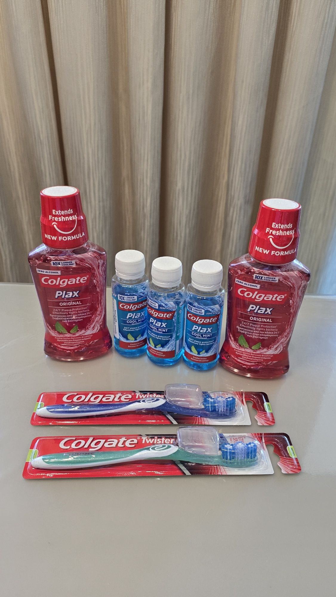 Вода за уста, четка за зъби Colgate