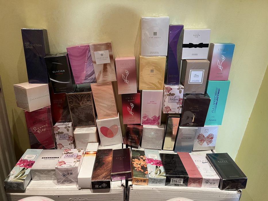 Parfumuri dama avon/oriflame