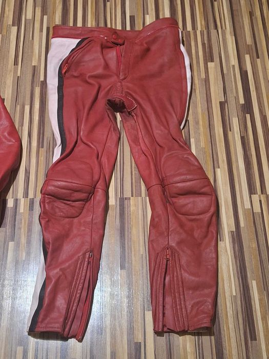 Reusch кожен екип + 2 каски Astone & Airoh – за истински моторист!