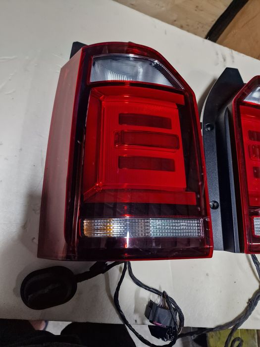 Lampa tripla stop spate led vw t6 transporter caravelle multivan