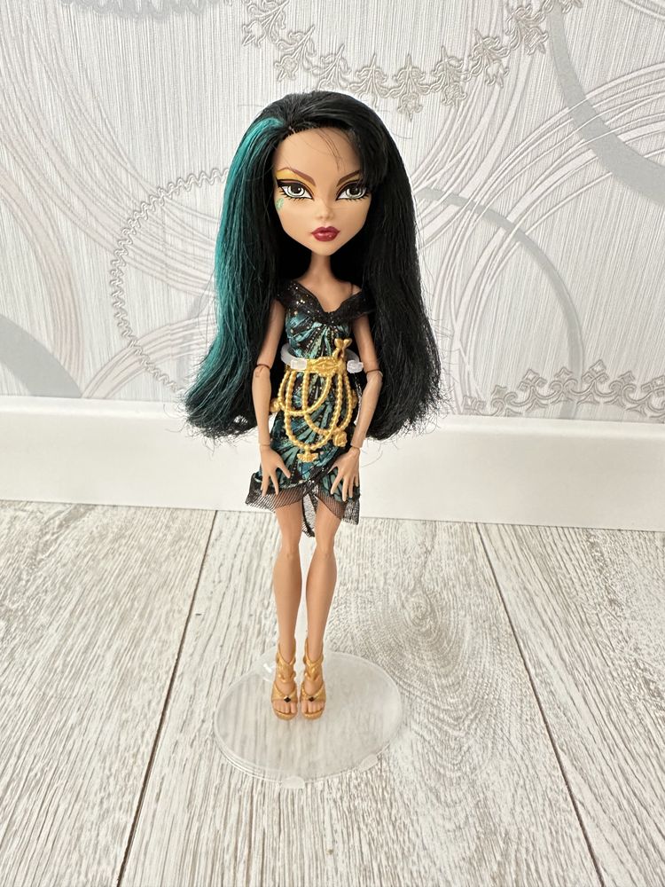 Продам куклу Monster high