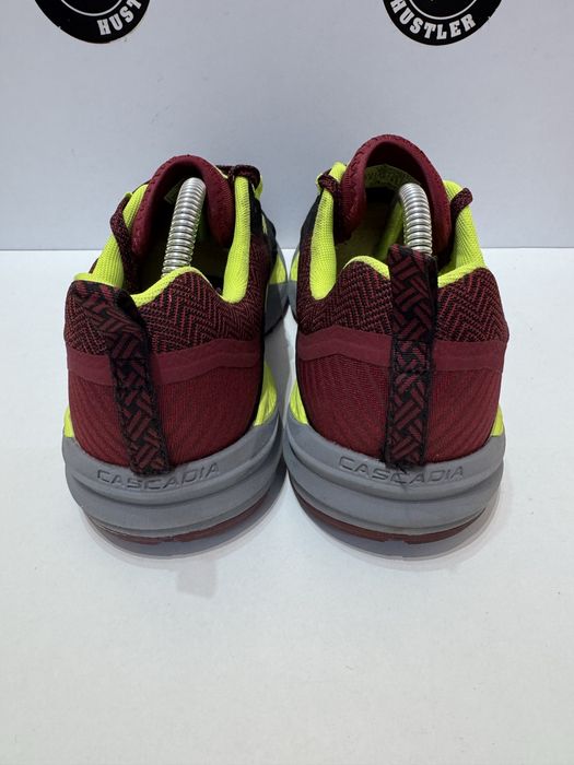 Маратонки BROOKS CASCADIA 14 .Номер 40.5