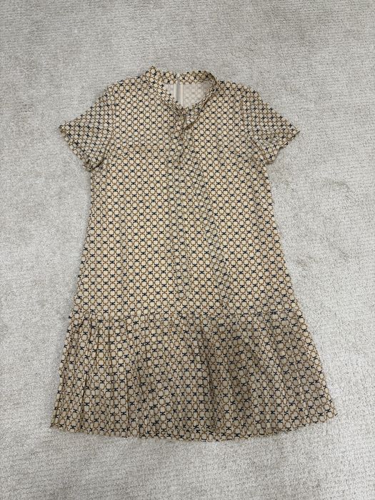 Распродажа гардероба