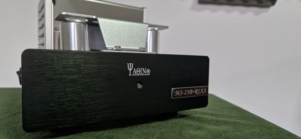 Preamplificator phono lampi yaqin MS23-B