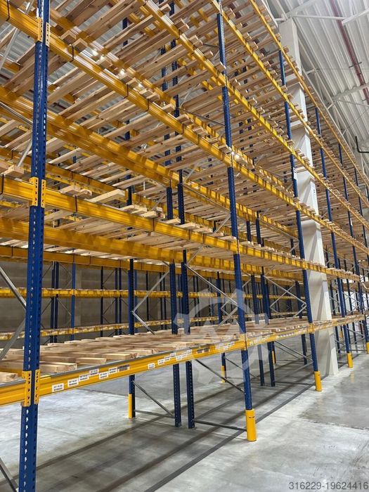Rafturi metalice depozitare paleti