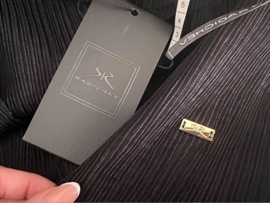 Черна рокля  Stoyan Radichev чосто нова