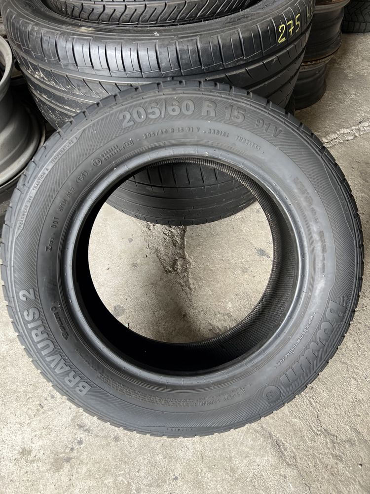 2 anvelope de vara 205/60/15 Barum 6.5 mm!