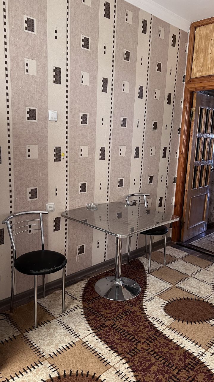 Ойбек метро 2 ком квартира аренда