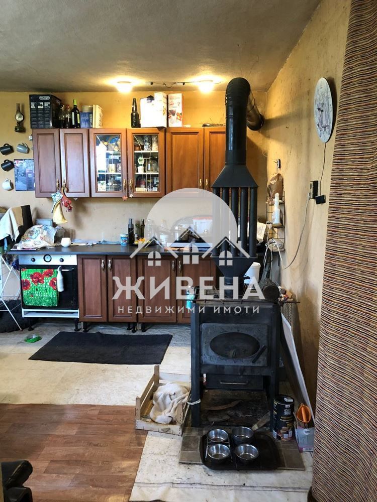 Продава къща с фотоволтаици, с. Победа