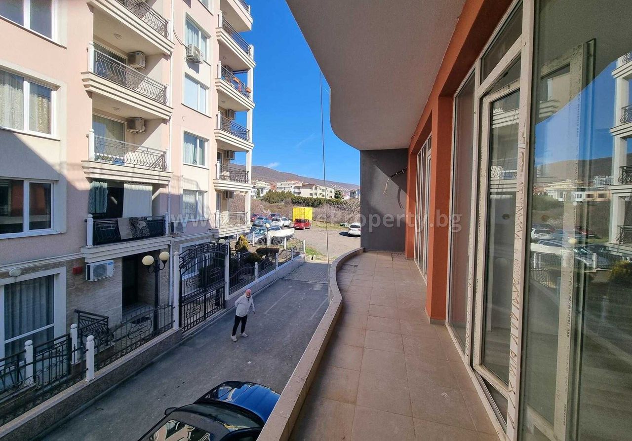 Продава се Двустаен апартамент в Свети Влас - 63 кв.м за 1295 €/кв.м - Снимка #13