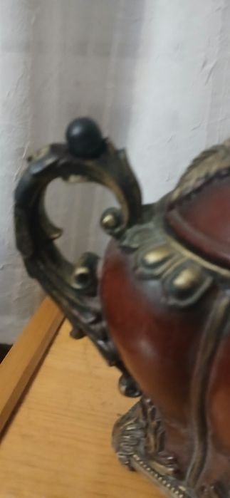 Източна урна,ваза,кутия за съхранение