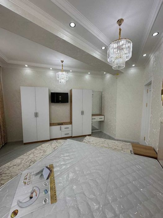 Самарканд шахрида 3 хонали, 2-қаватда жойлашган квартира сотилади.