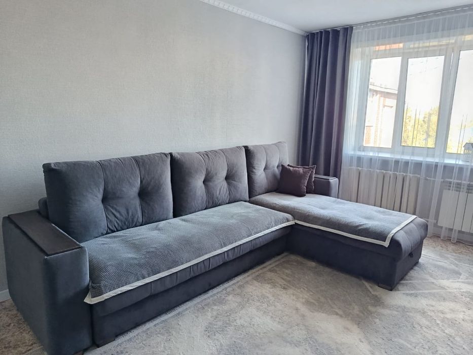 Продам диван 3 метра