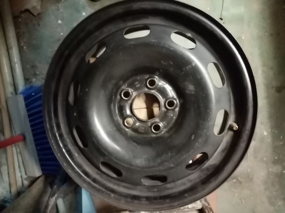 Vând 4 genti vw pasat