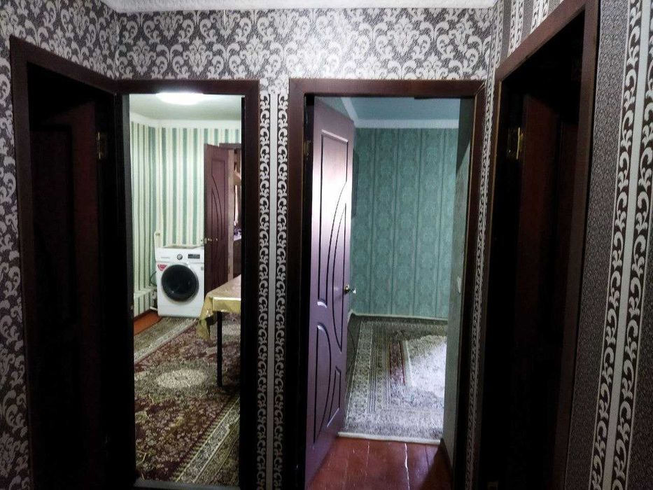 Калениский Боярин 3 қаватда 2 хонали квартира ижарага берилади.ID:1450