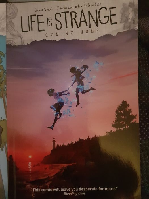 Комикси life is strange titan comics