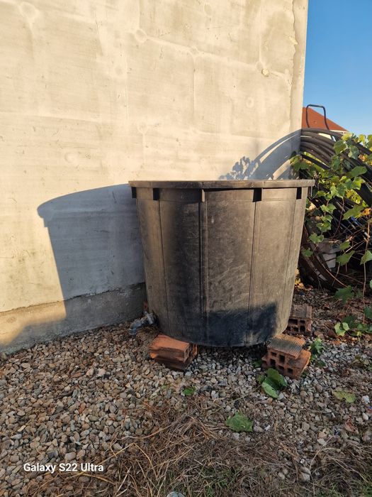 Butoi din plastic 500 l
