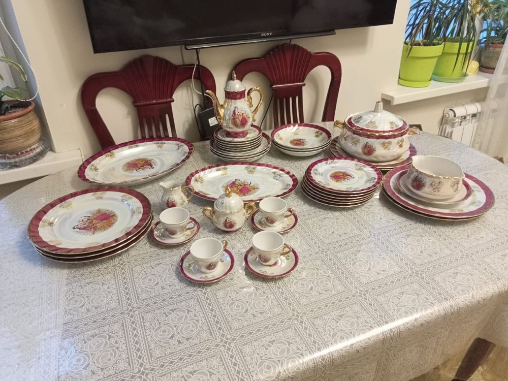 Продаем Столовый сервиз, отличное качество винтаж
