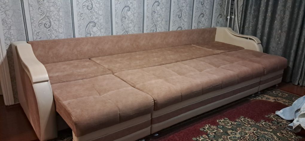 Продам Диван 3.5 метра