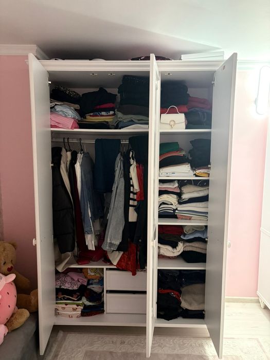 Mobila dormitor  adolescenta