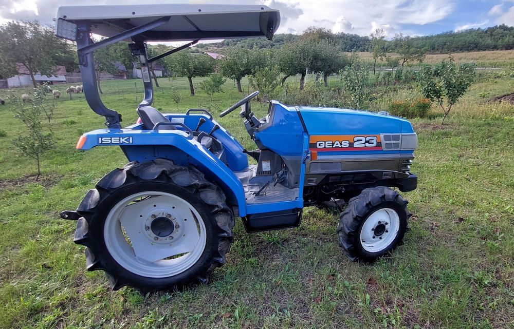 Vand tractor Japonez Iseki Geas cu freza