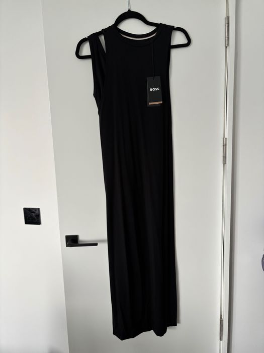 Черна рокля Boss