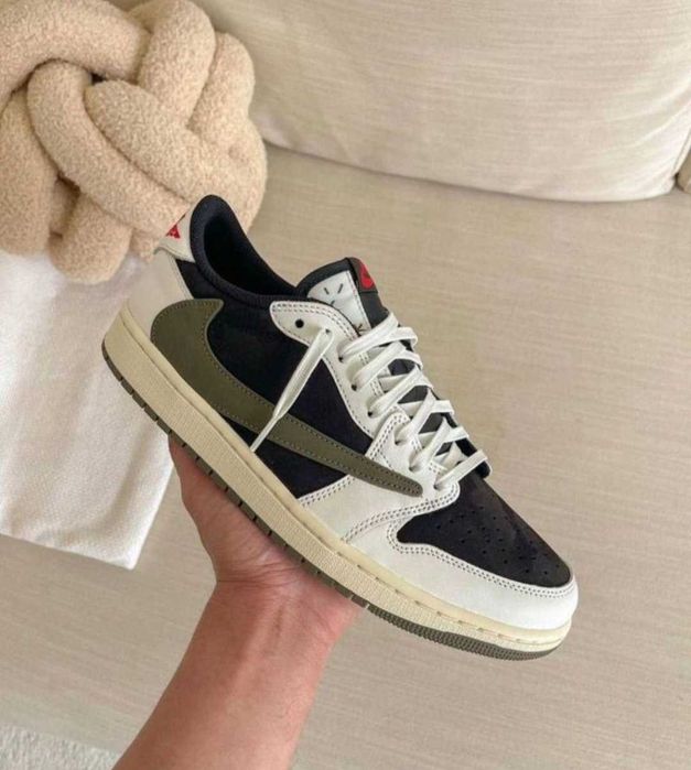 Кроссовки nike air jordan 1 low travis scott