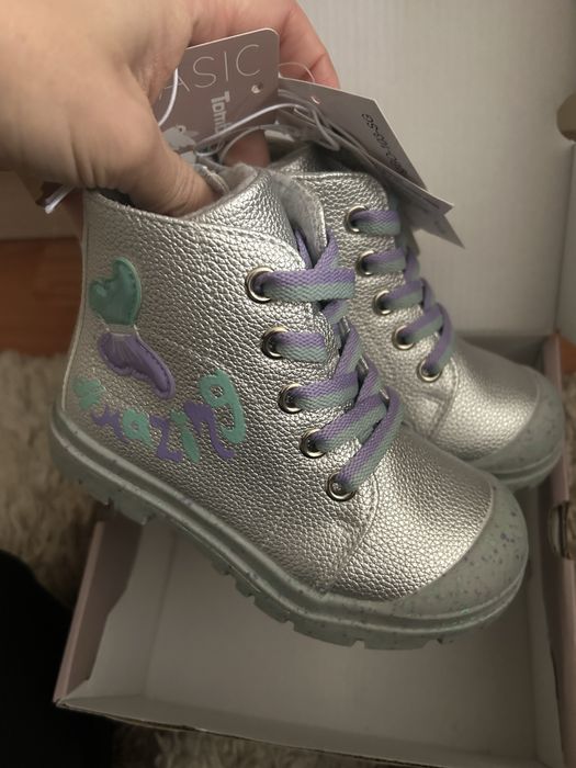 Ботинки для девочки