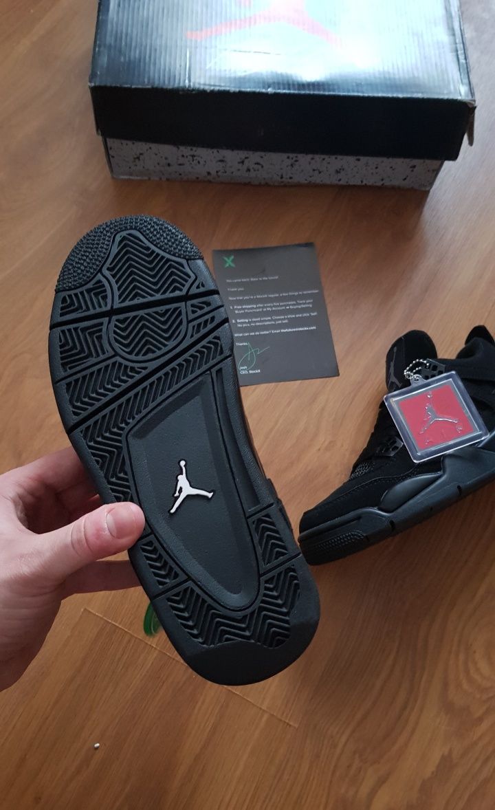 Adidași Jordan 4 Black Cat • STOC: 38 • Livrare rapidă 1-2 zile •