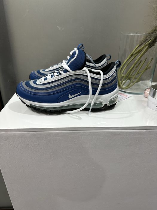 Adidasi nike air max