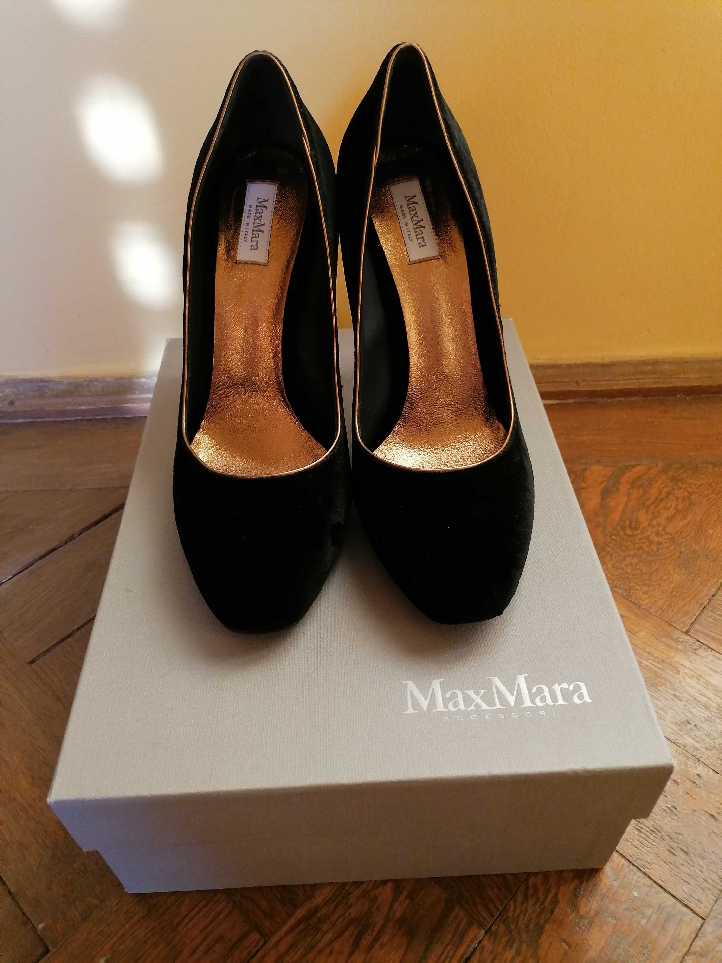 Pantofi Max Mara noi