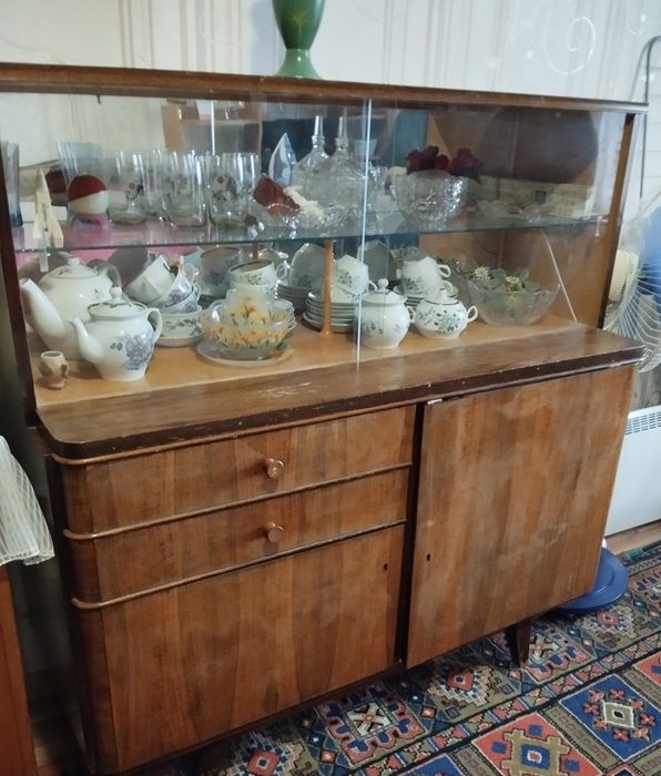 Сервант 1960х годов