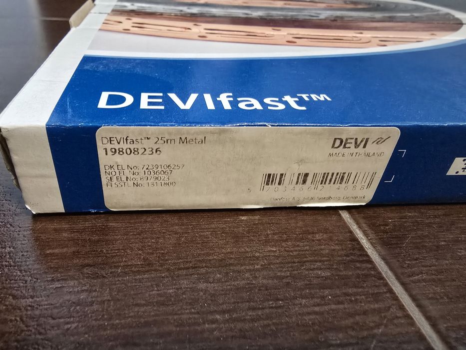 Монтажна лента за нагревателни кабели Devifast