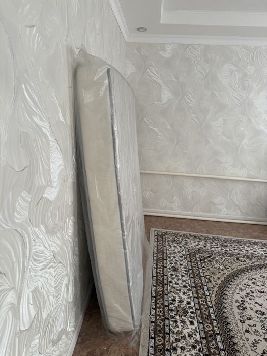 Матрац новый! Размер 200/180