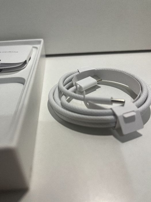 Зарядка для iPhone 15/16 Pro Max — оригинальный шнур Type-C