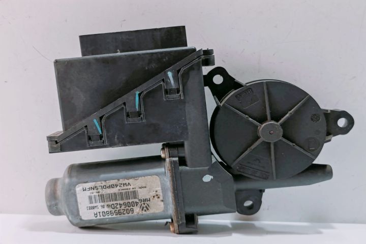 Motoras macara  dreapta fata 6Q2959801A Volkswagen VW Polo a 4-a gene