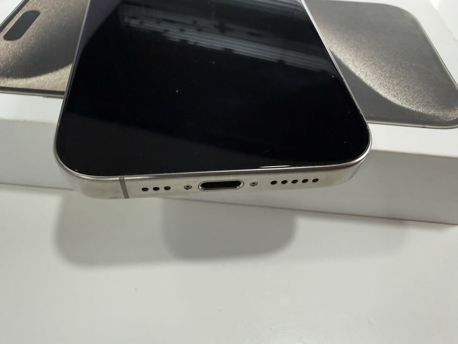 iPhone 15 Pro, 512GB