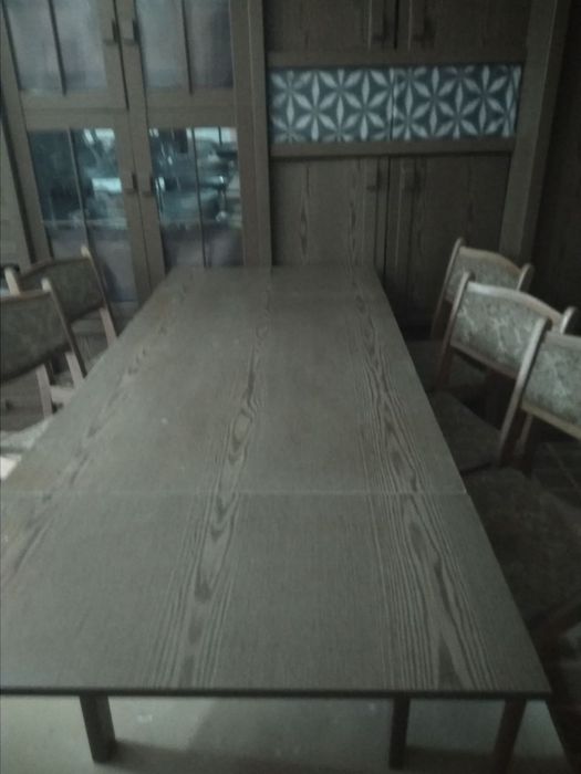 Банкетный стол с 6 стульями